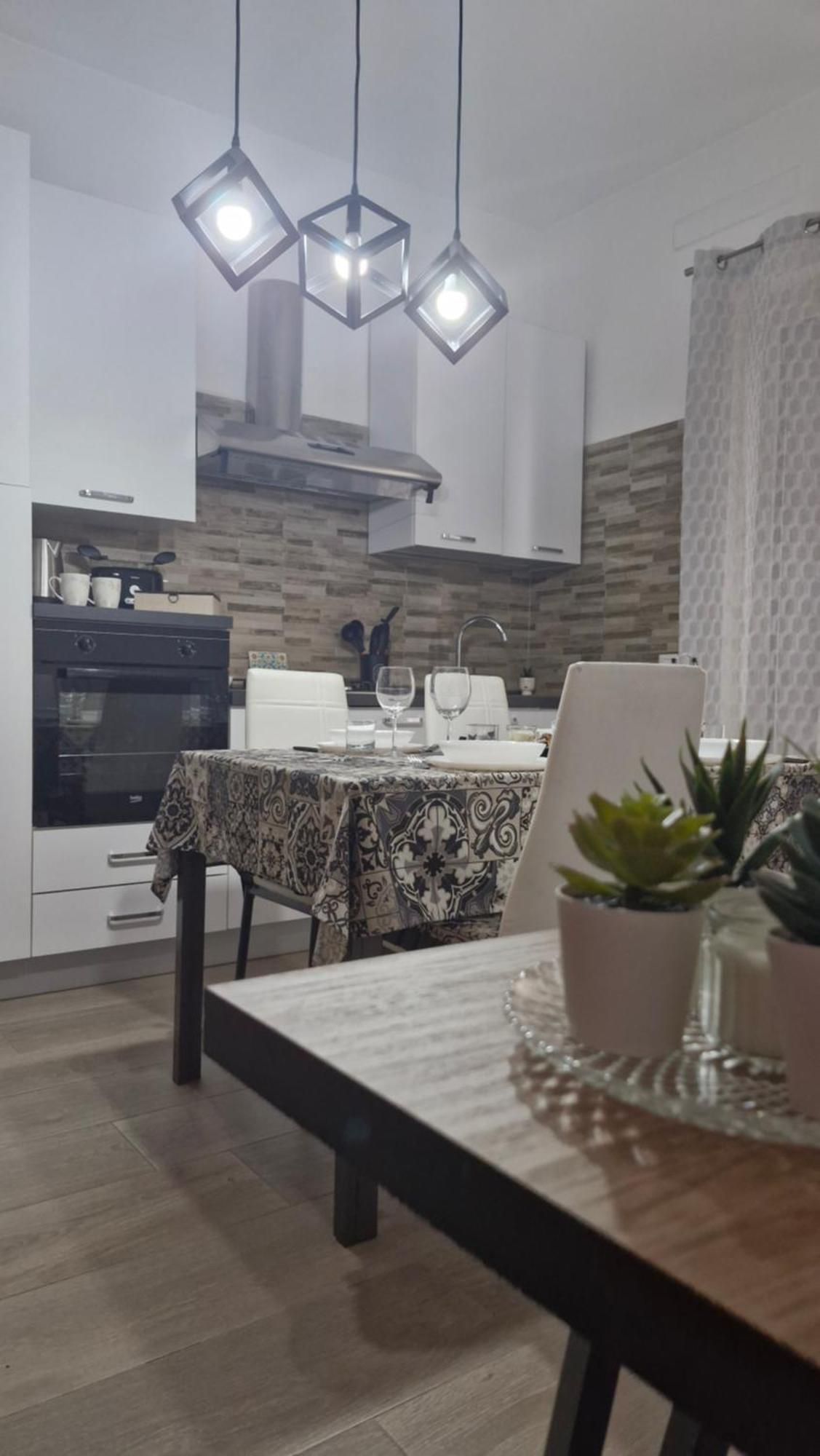 Casa Vacanze Sul Corso Giarre Buitenkant foto